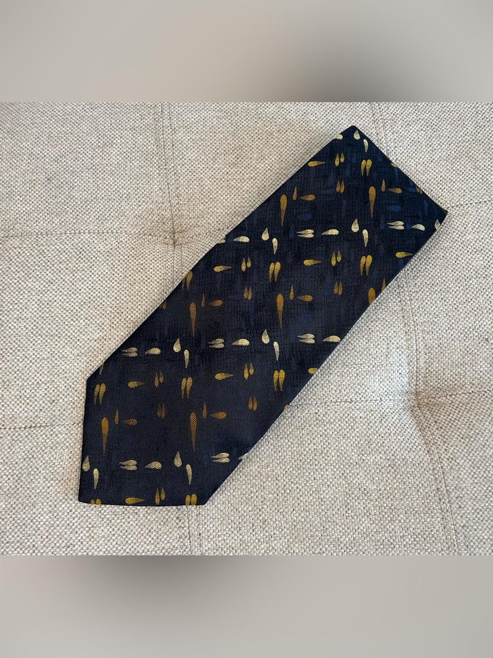 Pierre Cardin Paris Necktie Tie Abstract Droplet Gold Navy Silk Hand Made France